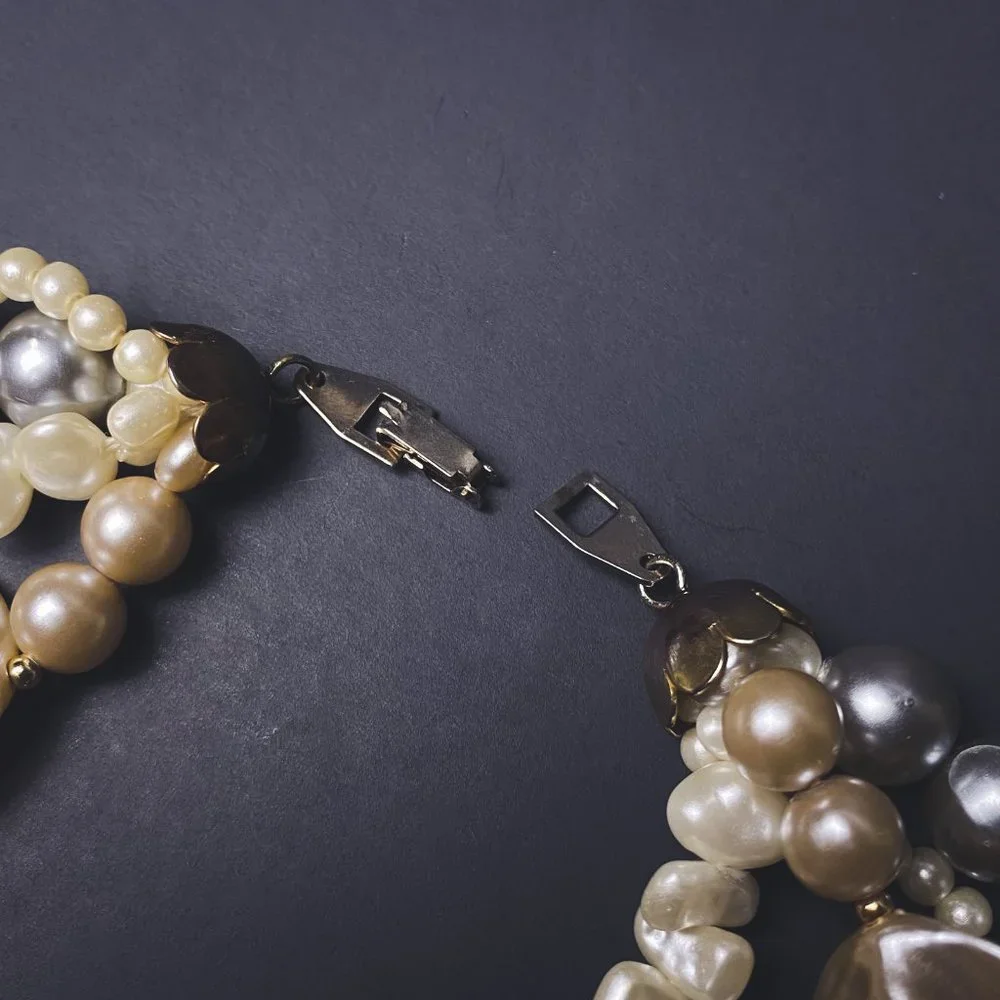 Vintage White Grey Mixed Faux Pearl Chunky Beaded Mutli Strand Collar Necklace - Picture 10 of 12
